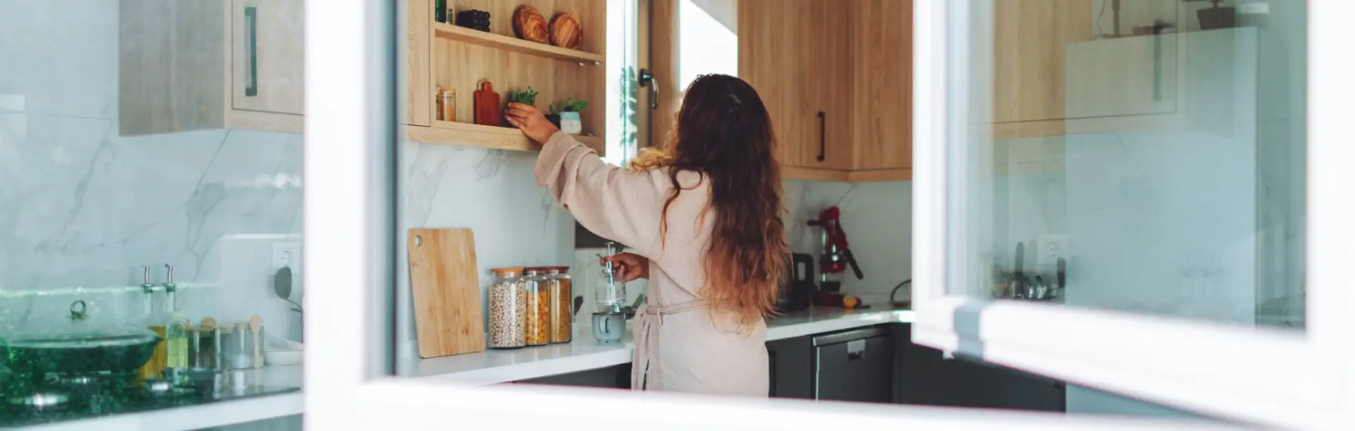 Air Conditioning vs. Open Windows Choosing the Right Cooling Option for Your Home 1