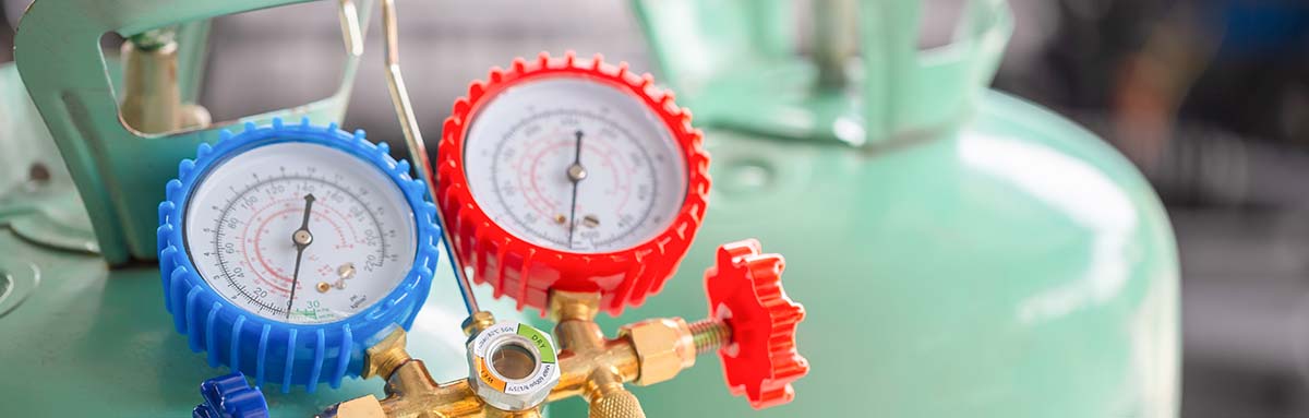 adding refrigerant to air conditioning